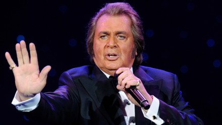 Engelbert Humperdinck at NYCB Theatre at Westbury