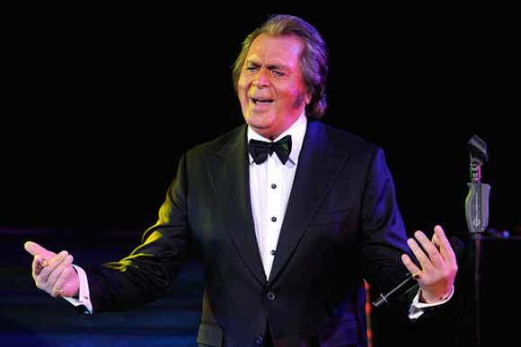 Engelbert Humperdinck at NYCB Theatre at Westbury