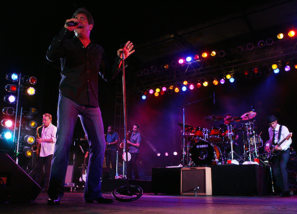 Huey Lewis and The News at NYCB Theatre at Westbury